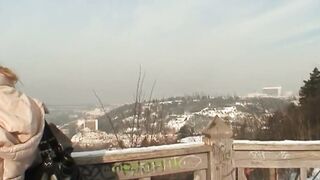 They are so vulgar that they have sex into the snow shamelessly