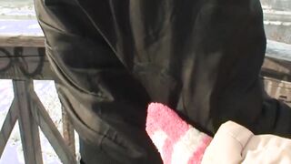 They are so vulgar that they have sex into the snow shamelessly