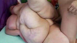 To banged! the white plumper’s snatch he need a very big toy