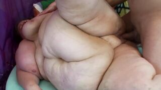 To banged! the white plumper’s snatch he need a very big toy
