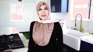 Hijab wearing muslim milf caught hubby fucking sex sex toy