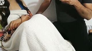 Indian Fiance Has Sex With Hubby's Boss - Boss Ne Beauty Fiance Ke Sath Sex Kiya