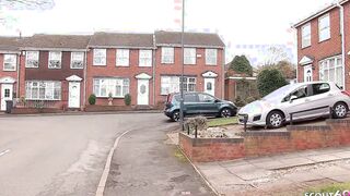 SLENDER NEIGHBOUR TEENS TINA SEDUCE HIM TO POUNDED WHEN HOME ALONE
