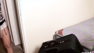 SLENDER NEIGHBOUR TEENS TINA SEDUCE HIM TO POUNDED WHEN HOME ALONE