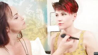 HOT MOMMA -Bella and Adalind Make Each Other Cream