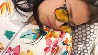 MY STEPMOM WAKES UP WITH A DICK INTO HER MOUTH! 4k MAMICOLOMBIANA