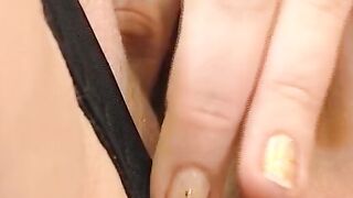 Fat milf gets 1 orgasm after the next!!!