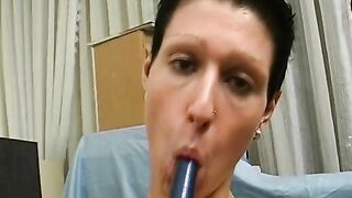 Short Hair 18 year old fisting herself