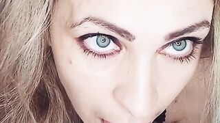 Bj from slender vulgar blonde