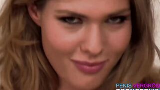 Eighteen Hot steckt Sex Toy tief into ihre Muschi