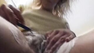 Blonde 18 inside her first Pornmovie from 1998