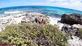 OMG! SEE IT! Tourist Made a Clip Of A bimbos Masturbating Near the Sea!
