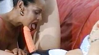 1hs25min. Milfs, long cocks, fisting, dyke, licking, blow, sex toy, cumshots