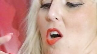 1hs25min. Milfs, long cocks, fisting, dyke, licking, blow, sex toy, cumshots