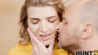 HUNT4K. Magicians stunning lover with nice jugs hooks up anally