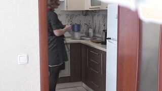 When hubby is away Bae MILF Mom Frina called next door repair electric kettle. Next Door made repairs then put Frina doggy style plowed her vagina and cummed sperm on legs inside tights. Hubby installed camera at home.