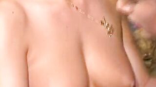 freundinnen testen riesen Sex Toy