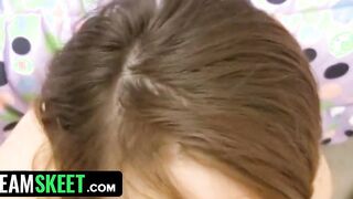 She's New - Vulgar Stud Made His Gf Drink His Cum While He Records Everything On