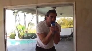 Fit stud comes over to Cutie blonde's house to gives a strokes and ends up fucking