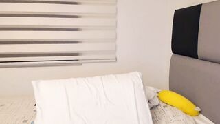 Colombian thot Angela loves to masturbate while many people view her express herself sexually inside her