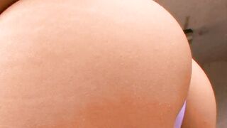 White stud gets his enormous dick blown by Hot Latin goddess