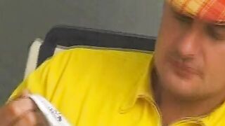 Die Kundin im Klo gefickt