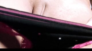 YOUNG HUGE TIT DARK HAIR BOXER NUDE INTO GYM FINGERING