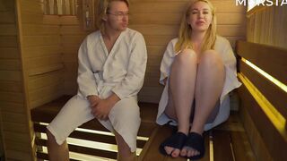 A stranger taught me how to go to the sauna