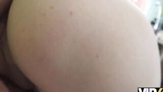 VIP4K. Stunners problem can be fixed if she hooks up with a banker