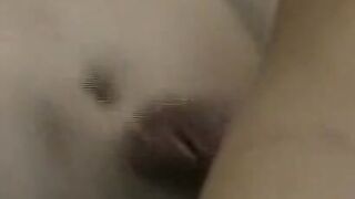 Mit neuem Vibrator ueberrascht und danach gefickt