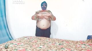 Pakistani Urdu sluts Masturbating With Huge Sex Toy
