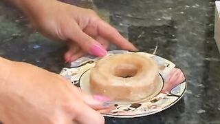 Luxurious huge tittie MILF offers some cream to his coffee