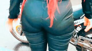 A real Amateur women fucking a Bae stranger's big butt, SHE'S ADDICTED TO SEX!