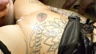 Amateur Jizzed Drink Gang Bang with 2 German Curvy 18