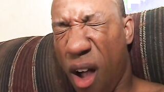 Amazingly Hot african woman gets her mouth covered with cum after taking penis in her bald hole