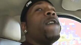 White bimbos spreads her legs widely and gets her pusssy drilled