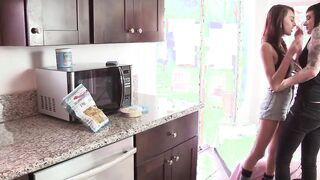 sexy mouths and crazy hot fingered for a Hottie Lesbo orgasm !!!