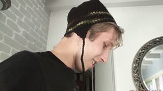 milf Mikayla Hustles for a Dollar and a Creamy Facial