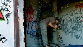 Hunter finds brand new inside an abandoned house and end up fucking