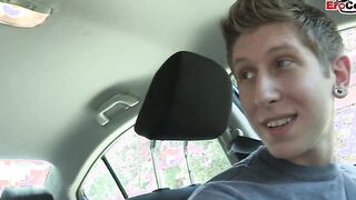 Picked up a thin unshaved 18yo women with small breasts for a spontaneous nailed
