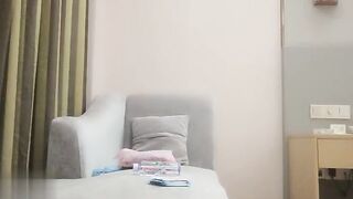 chinese amateur with fine skin and tender meat, very sensitive constitution, continuous orgasm