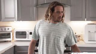 Step Sis "You're gonna cum inside me and you're gonna got me pregnant" S6:E4