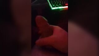 Don's amateur masturbation solo action....