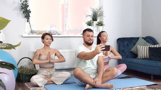 Tattooed yoga instructor lured inside anal threeway with lovers