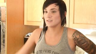 Curious stepMom Demands To Join Into On Snatch Eating Daughter & Gf