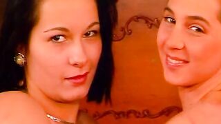 Notgeile Freundinnen alleine inside der Privat Suit