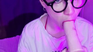 Slutty 18 Plays with her Tight Vagina, Blows and Jizzes - March Foxie