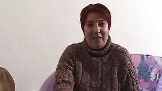 Laura 25 Jahre kraeftig geht Ihrem freund waehrend des Casting nicht Fremd oder