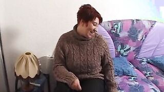 Laura 25 Jahre kraeftig geht Ihrem freund waehrend des Casting nicht Fremd oder