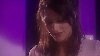 Dark Haired lose 1 cards game and she ended giving up her asshole anal sex